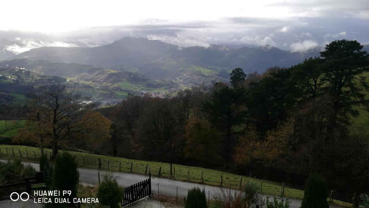 Elbosqueencantadocantabria Villa Ампуеро Екстериор снимка
